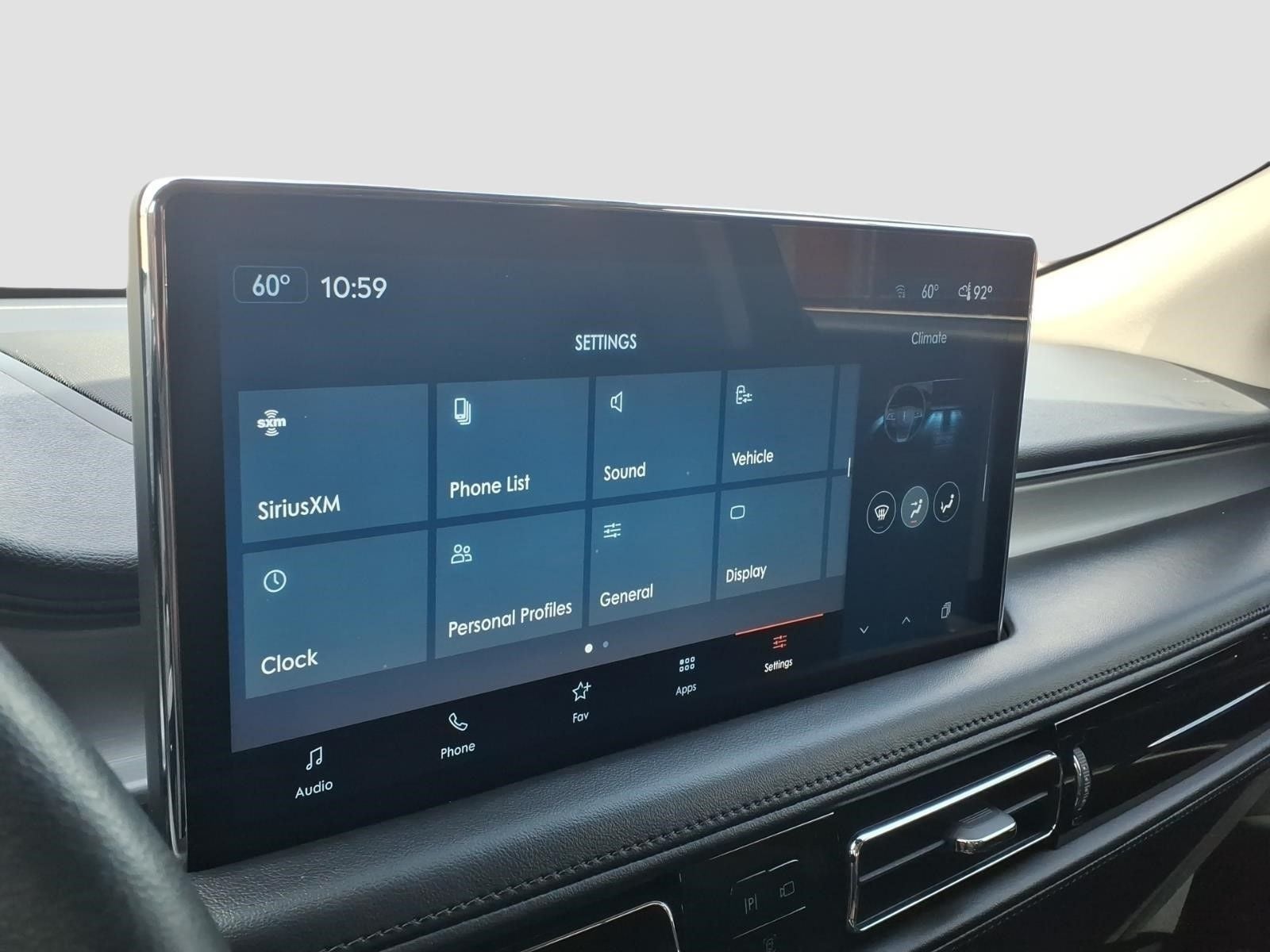 2023 Lincoln Nautilus Standard