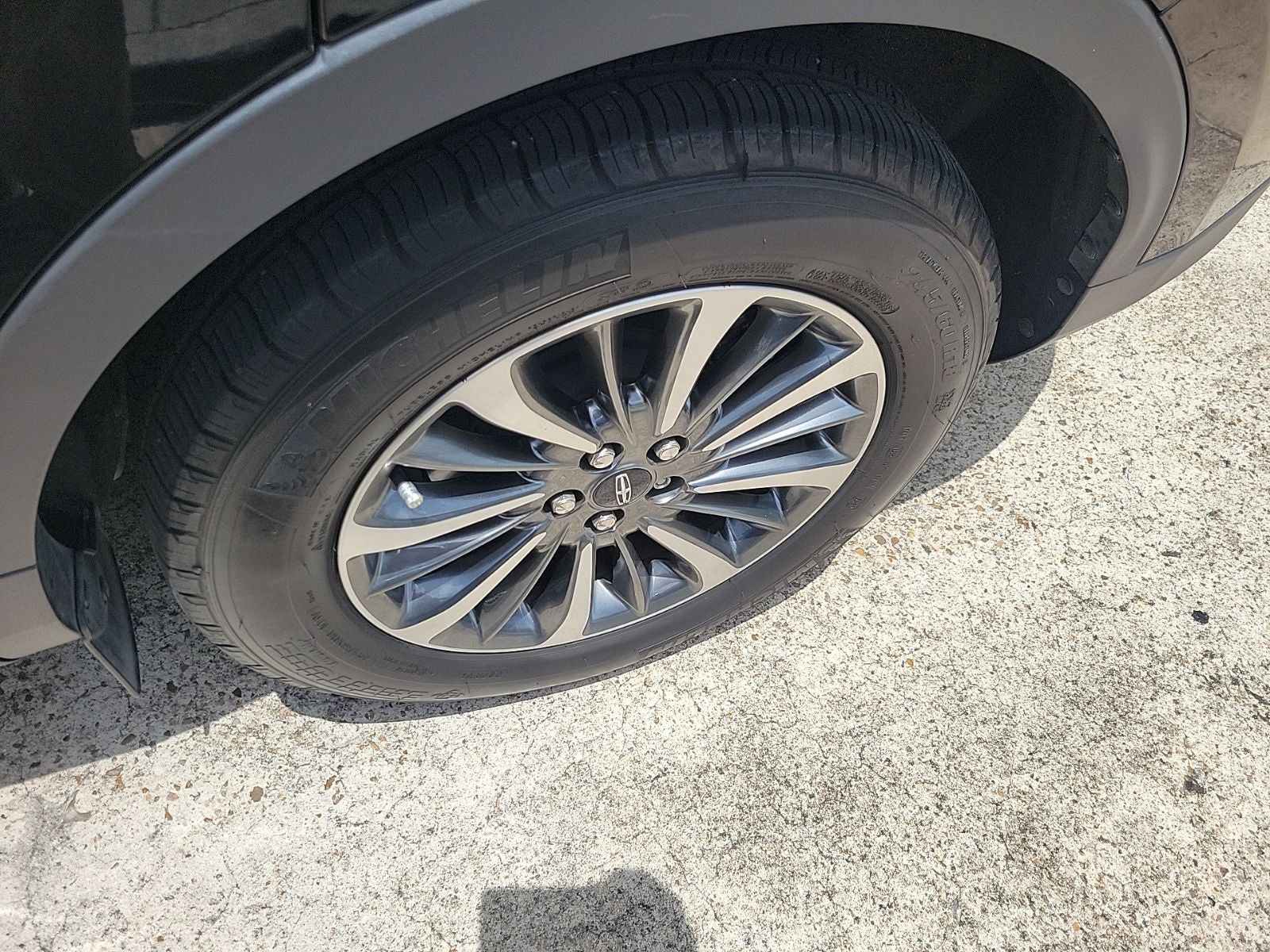 2023 Lincoln Nautilus Standard