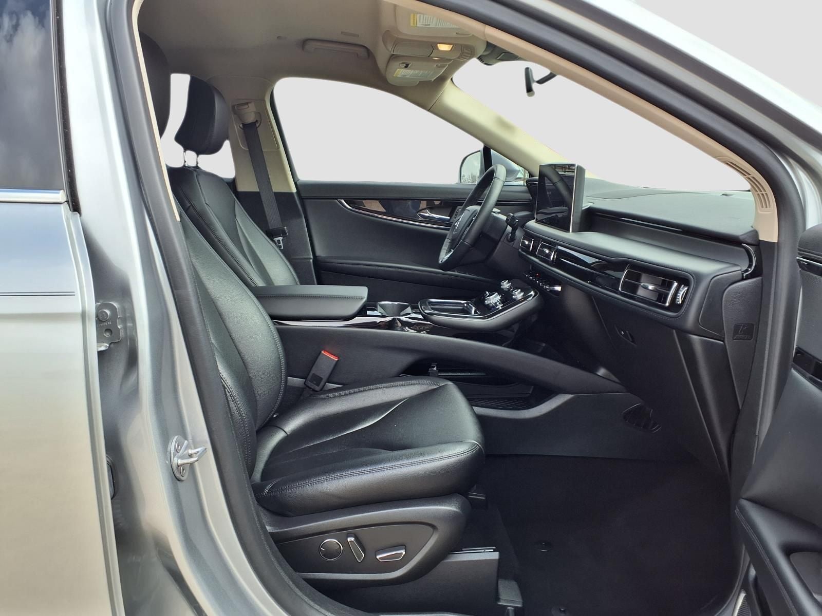 2022 Lincoln Nautilus Standard