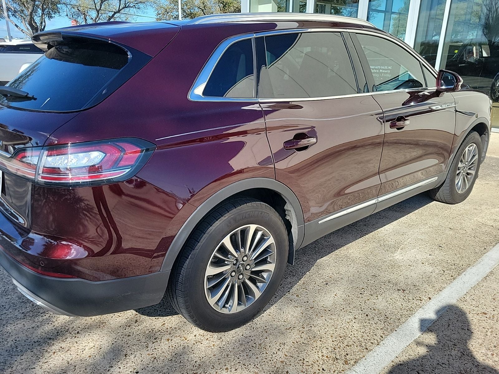 2023 Lincoln Nautilus Standard