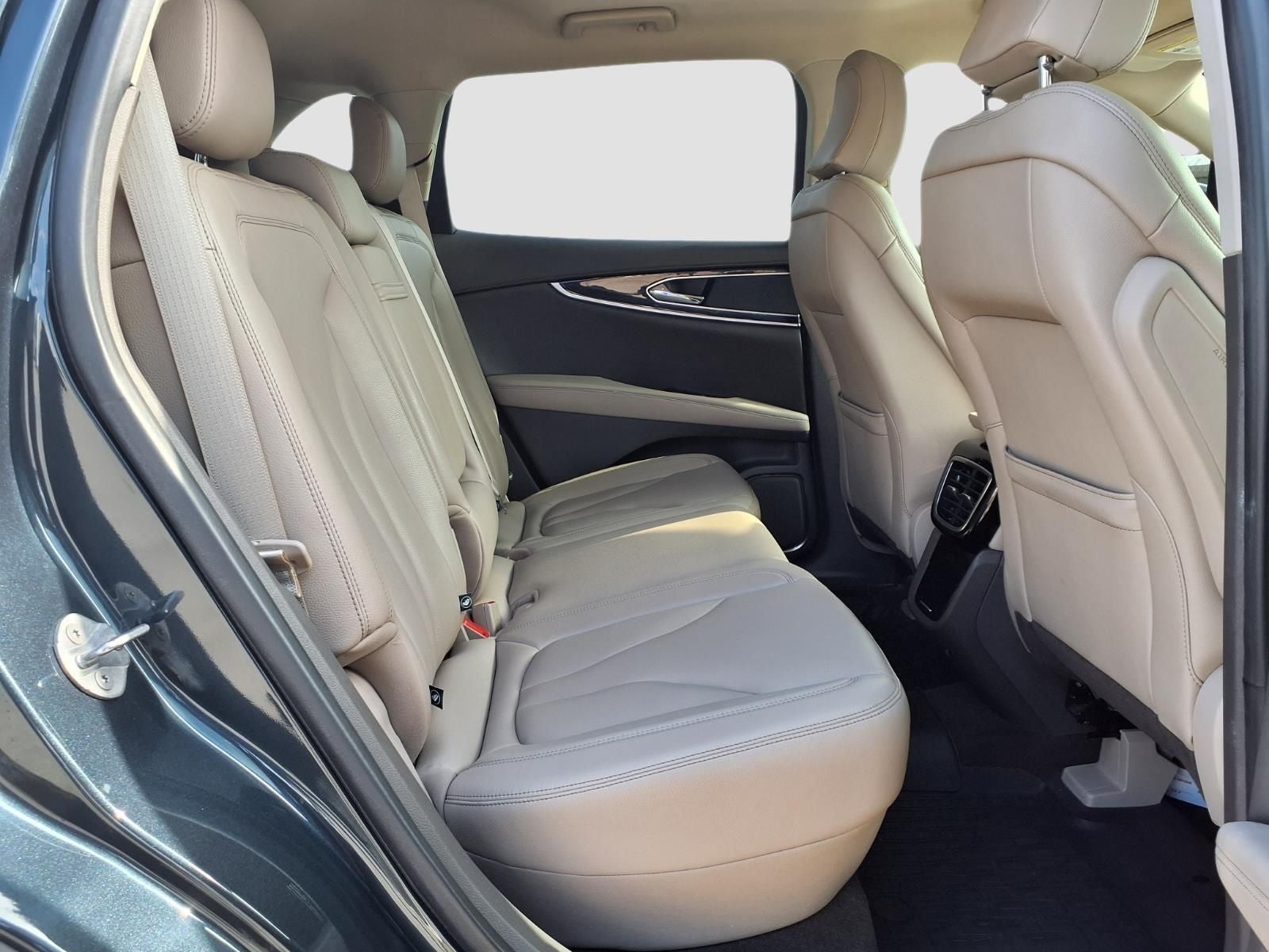 2022 Lincoln Nautilus Standard