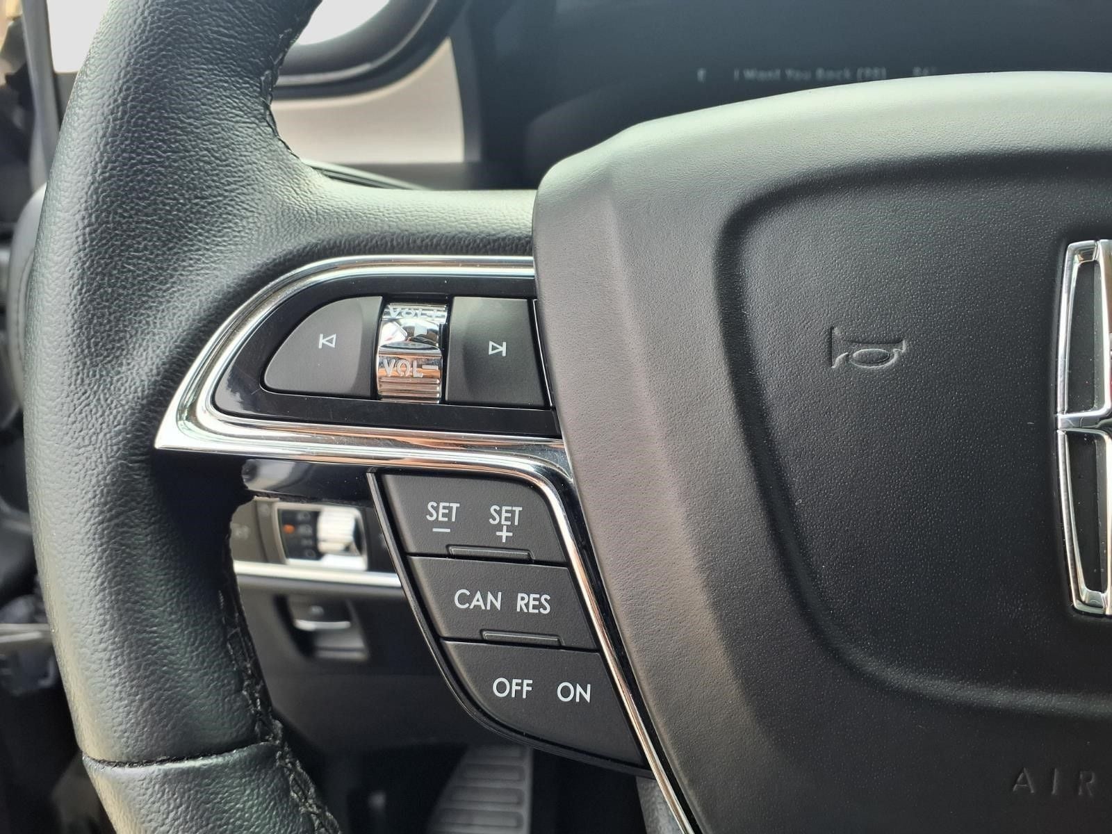 2023 Lincoln Nautilus Standard