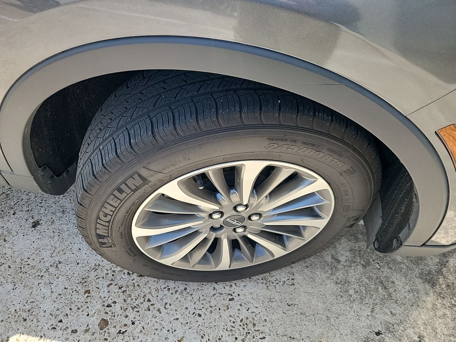 2023 Lincoln Nautilus Standard