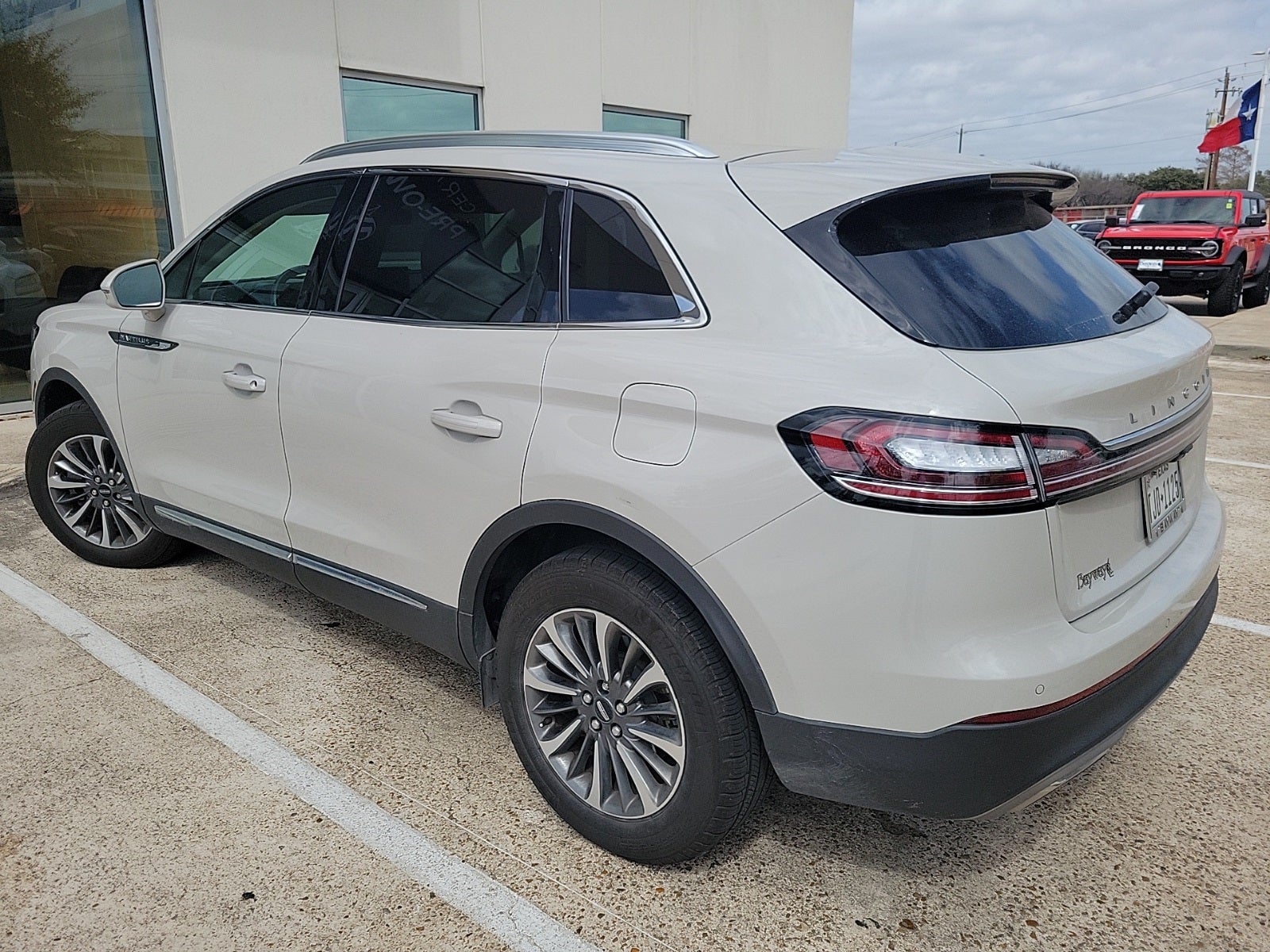 2023 Lincoln Nautilus Standard