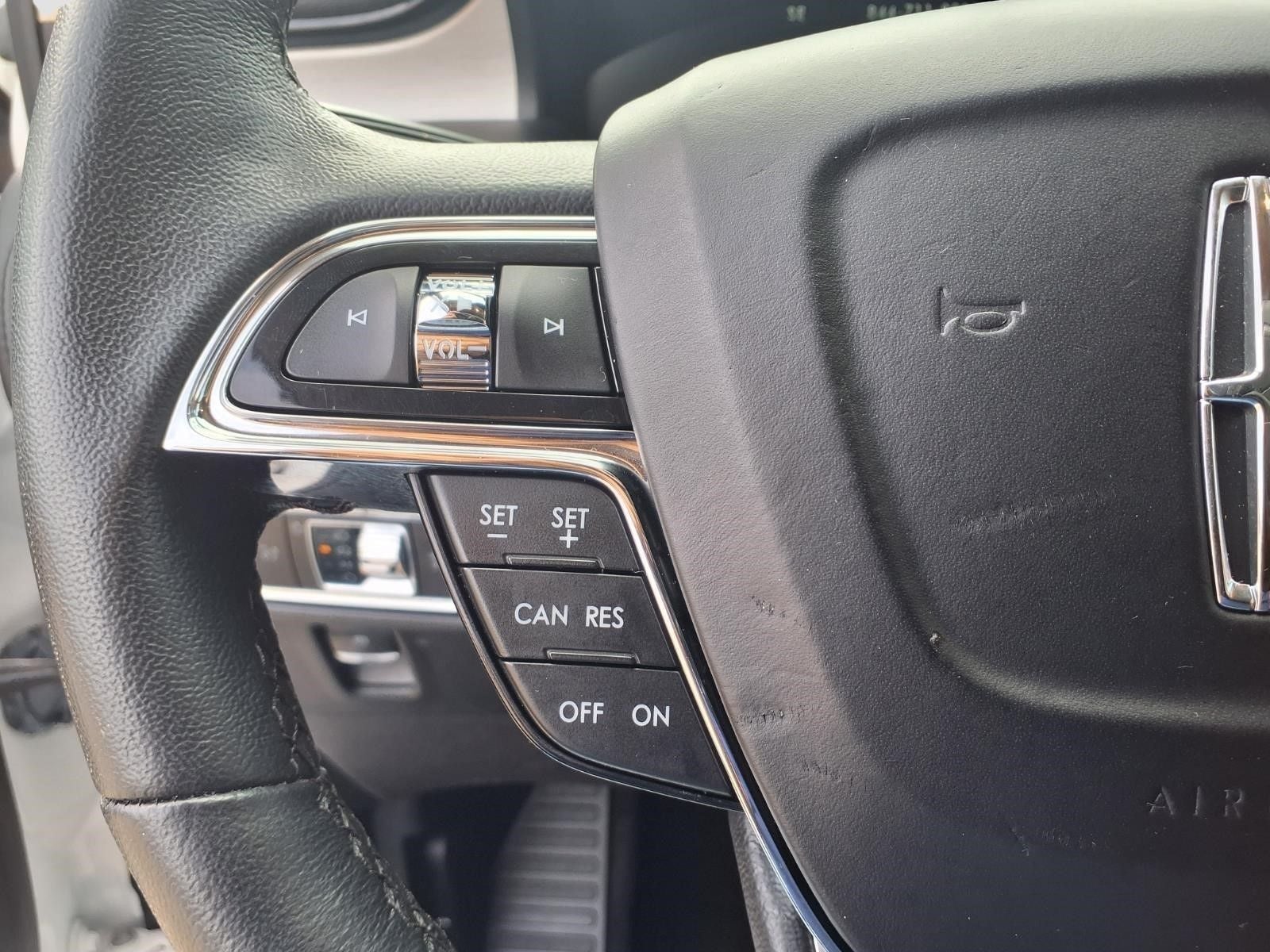 2023 Lincoln Nautilus Standard