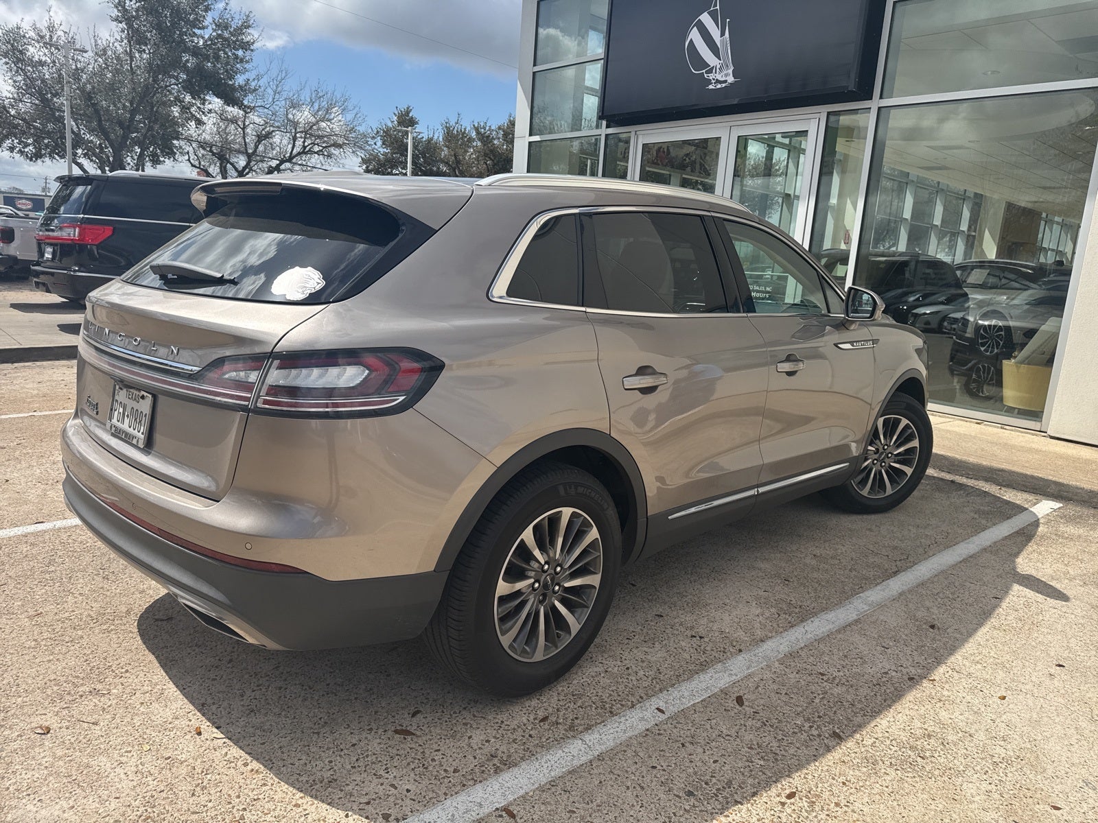 2020 Lincoln Nautilus Standard