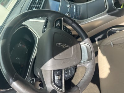 2020 Lincoln Nautilus Standard