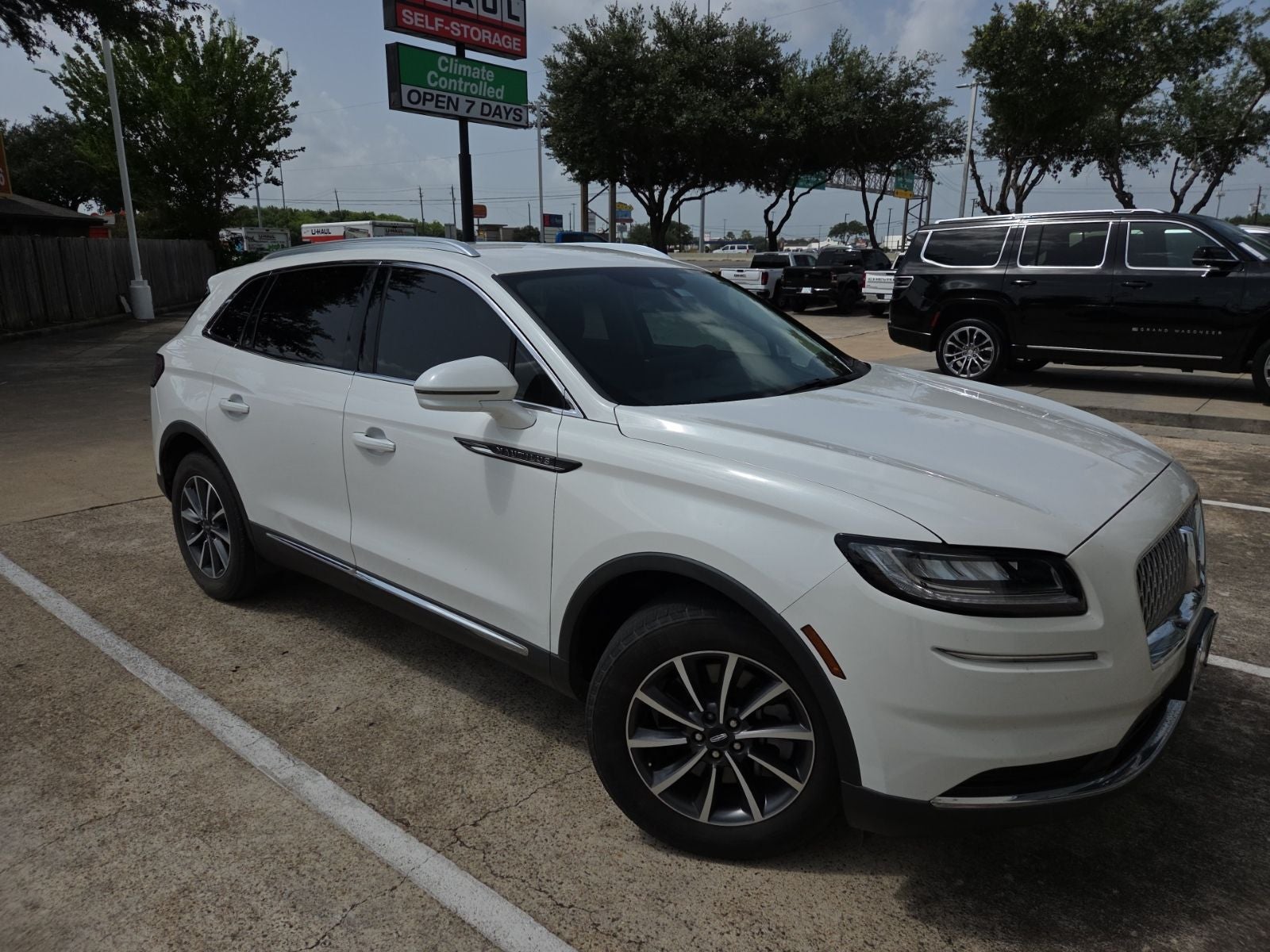 2022 Lincoln Nautilus Standard