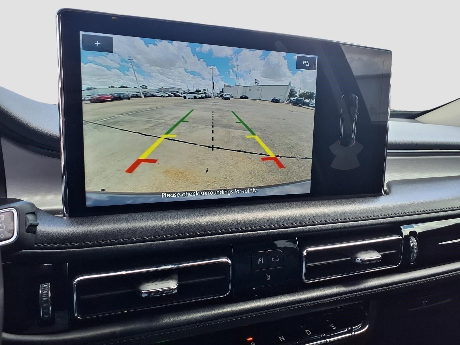 2022 Lincoln Nautilus Standard