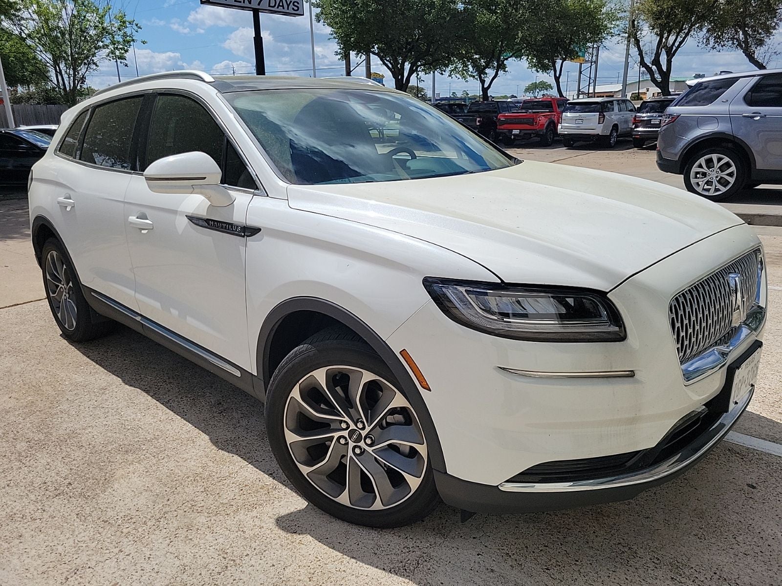 2022 Lincoln Nautilus Reserve