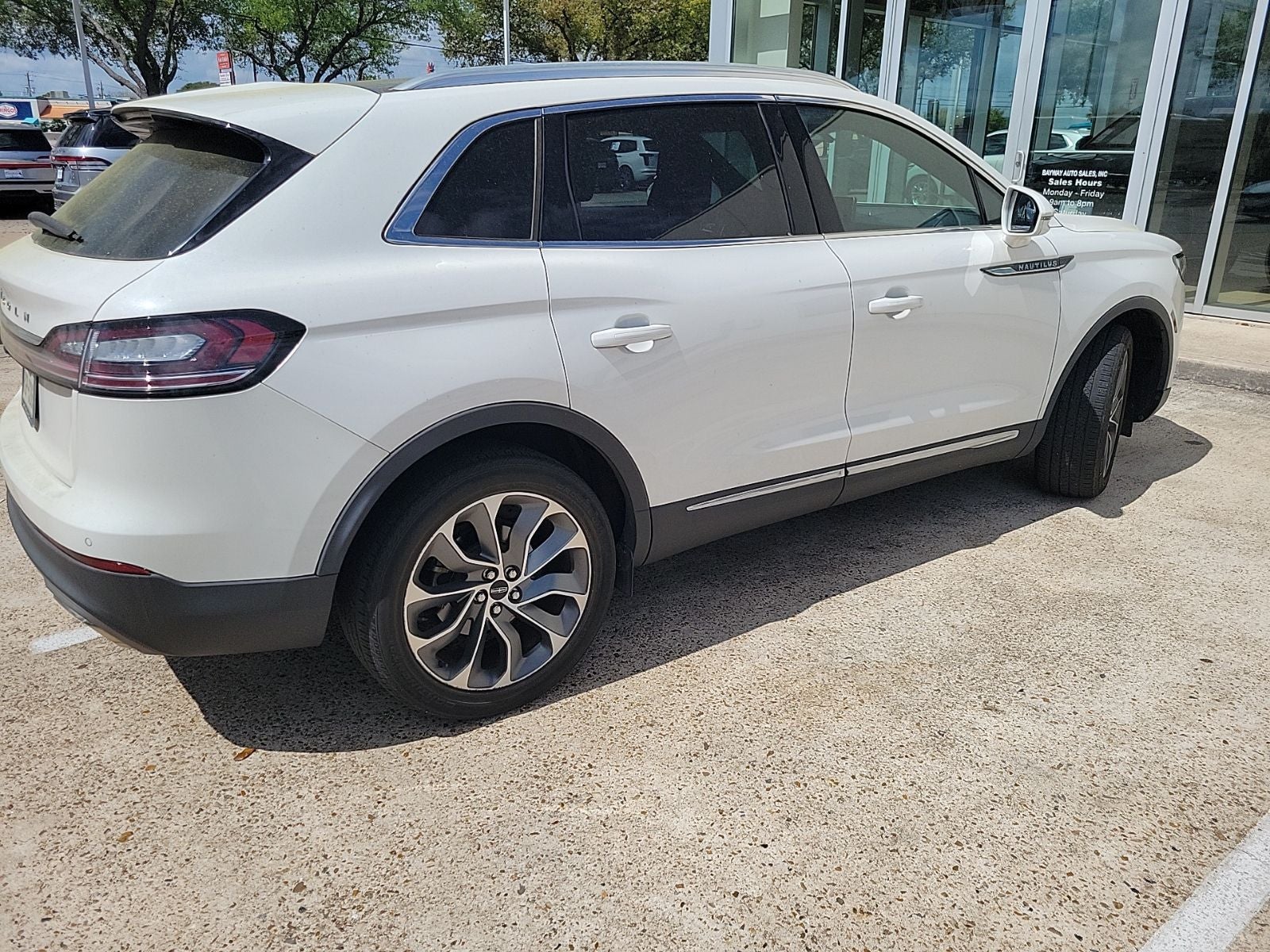 2022 Lincoln Nautilus Reserve