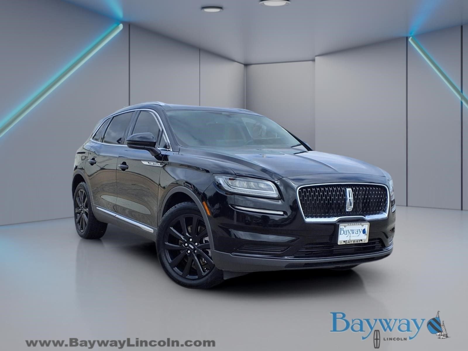 2023 Lincoln Nautilus Reserve FWD's photo
