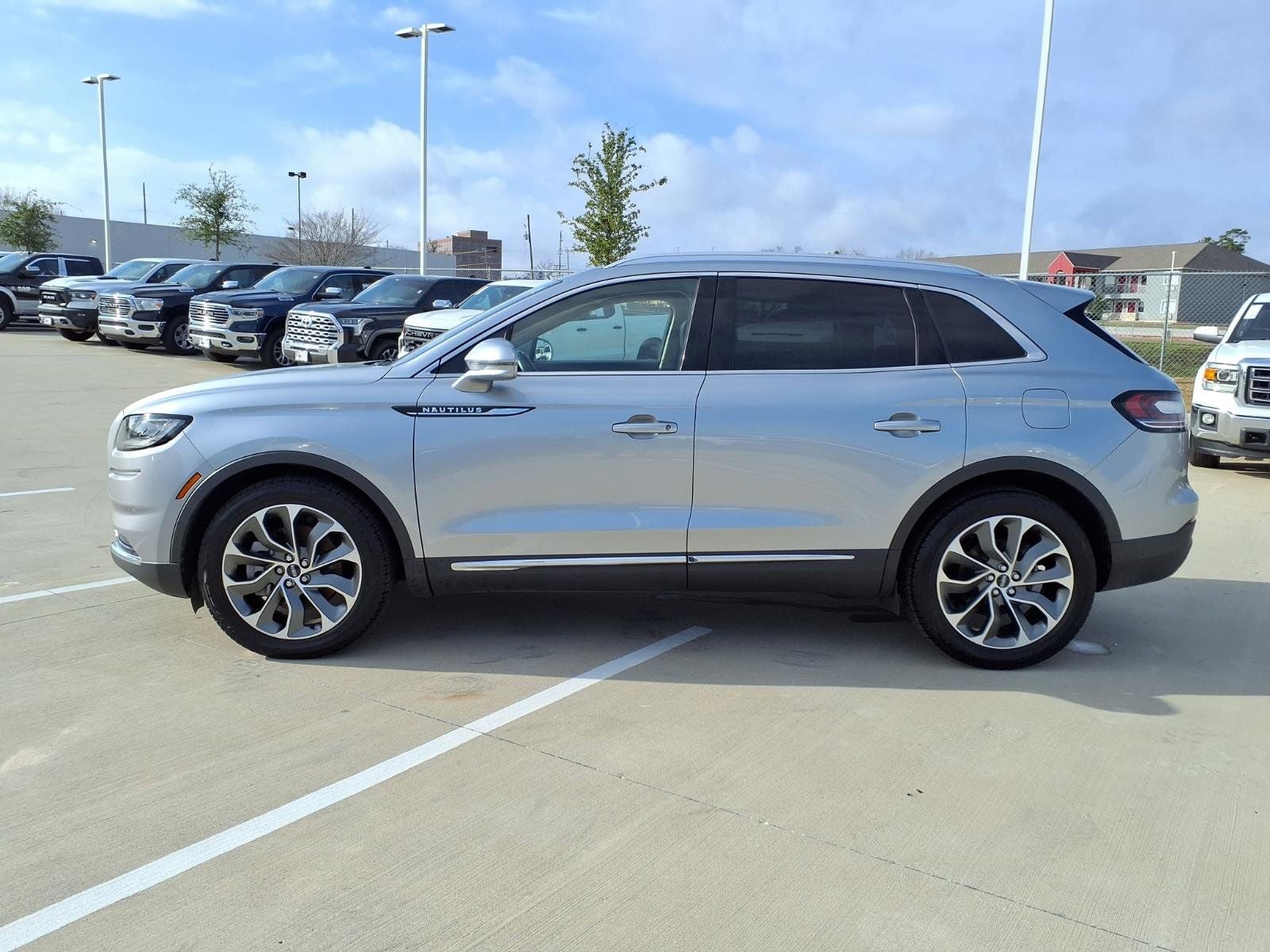 2022 Lincoln Nautilus Reserve