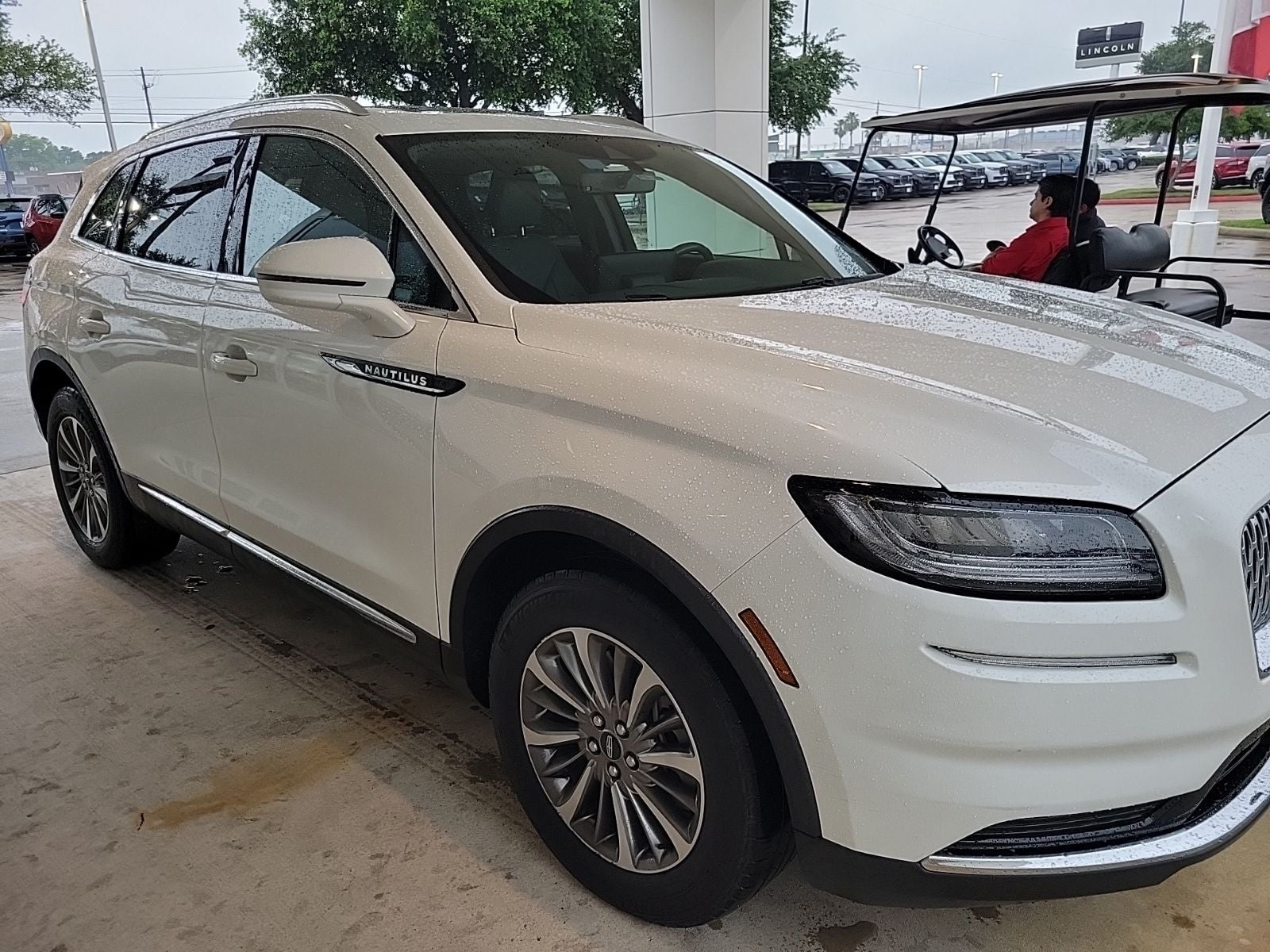 2023 Lincoln Nautilus Reserve FWD's photo