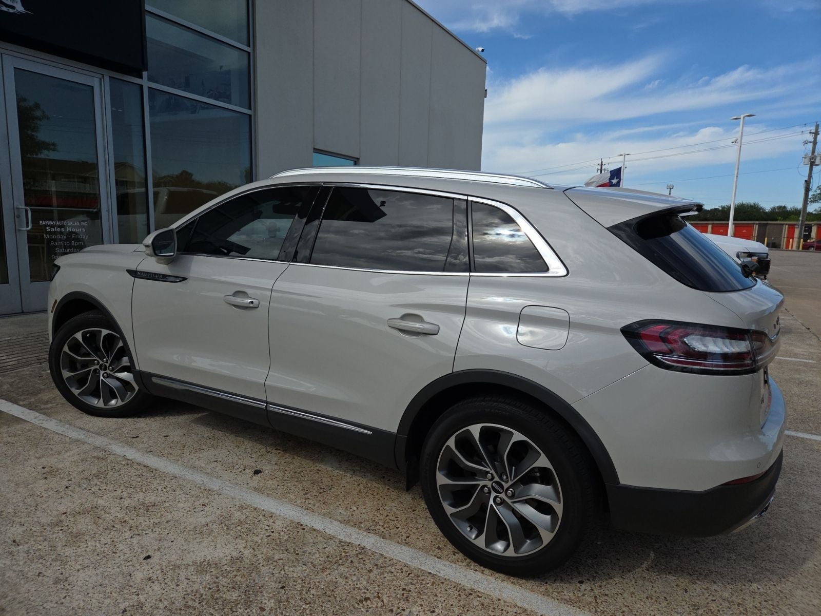 2023 Lincoln Nautilus Reserve