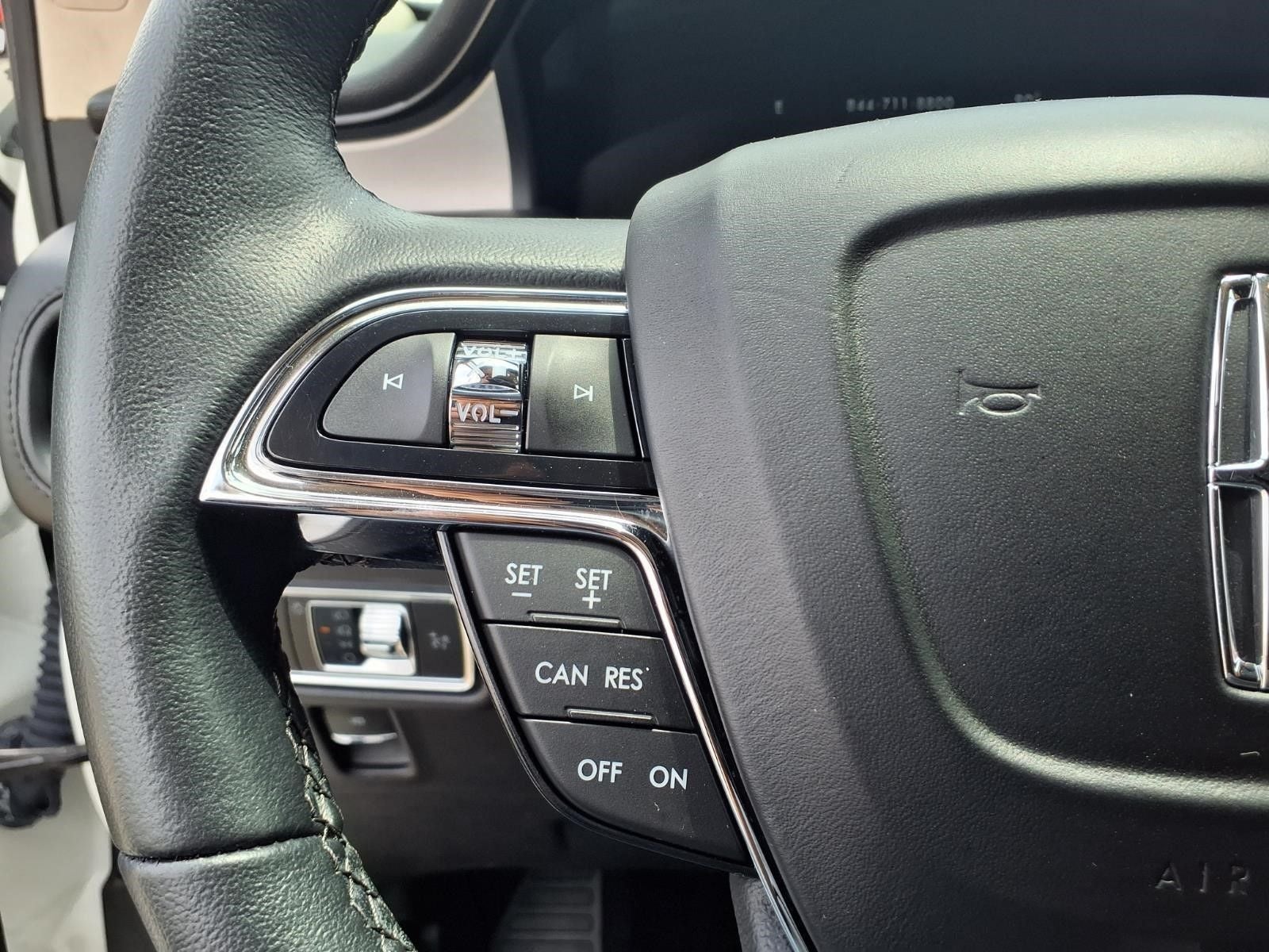 2023 Lincoln Nautilus Standard
