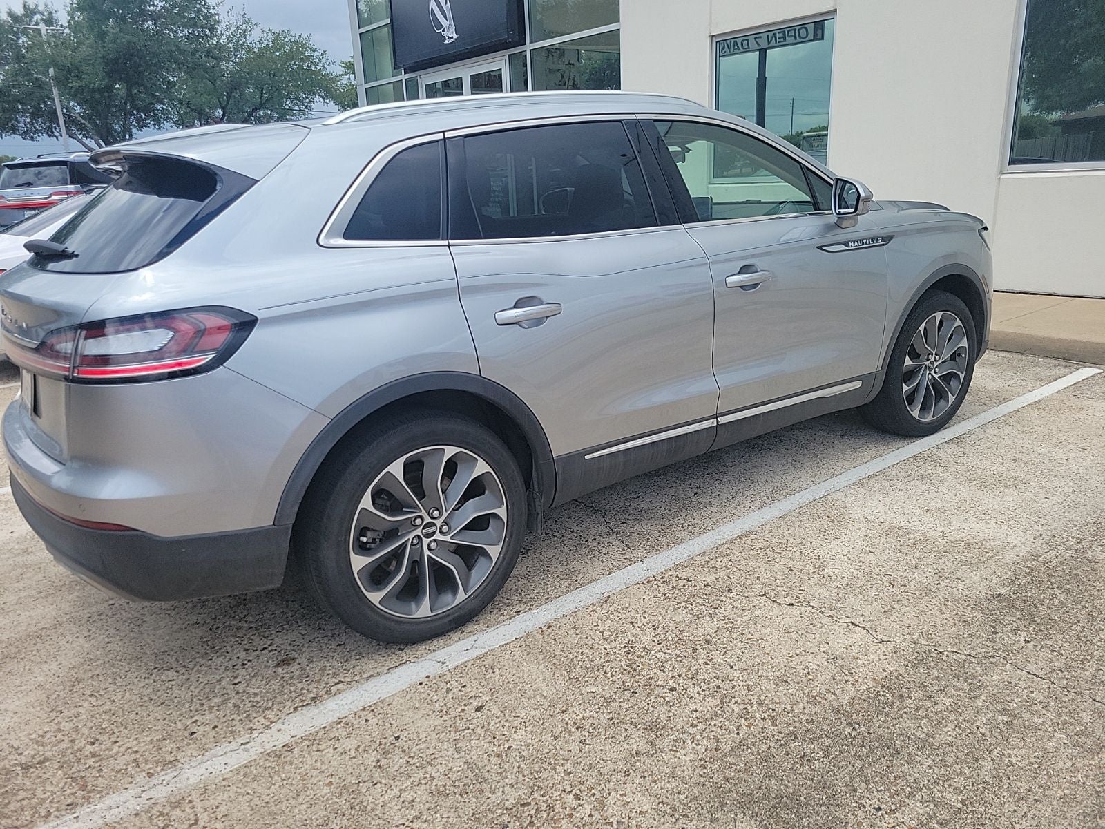 2023 Lincoln Nautilus Reserve