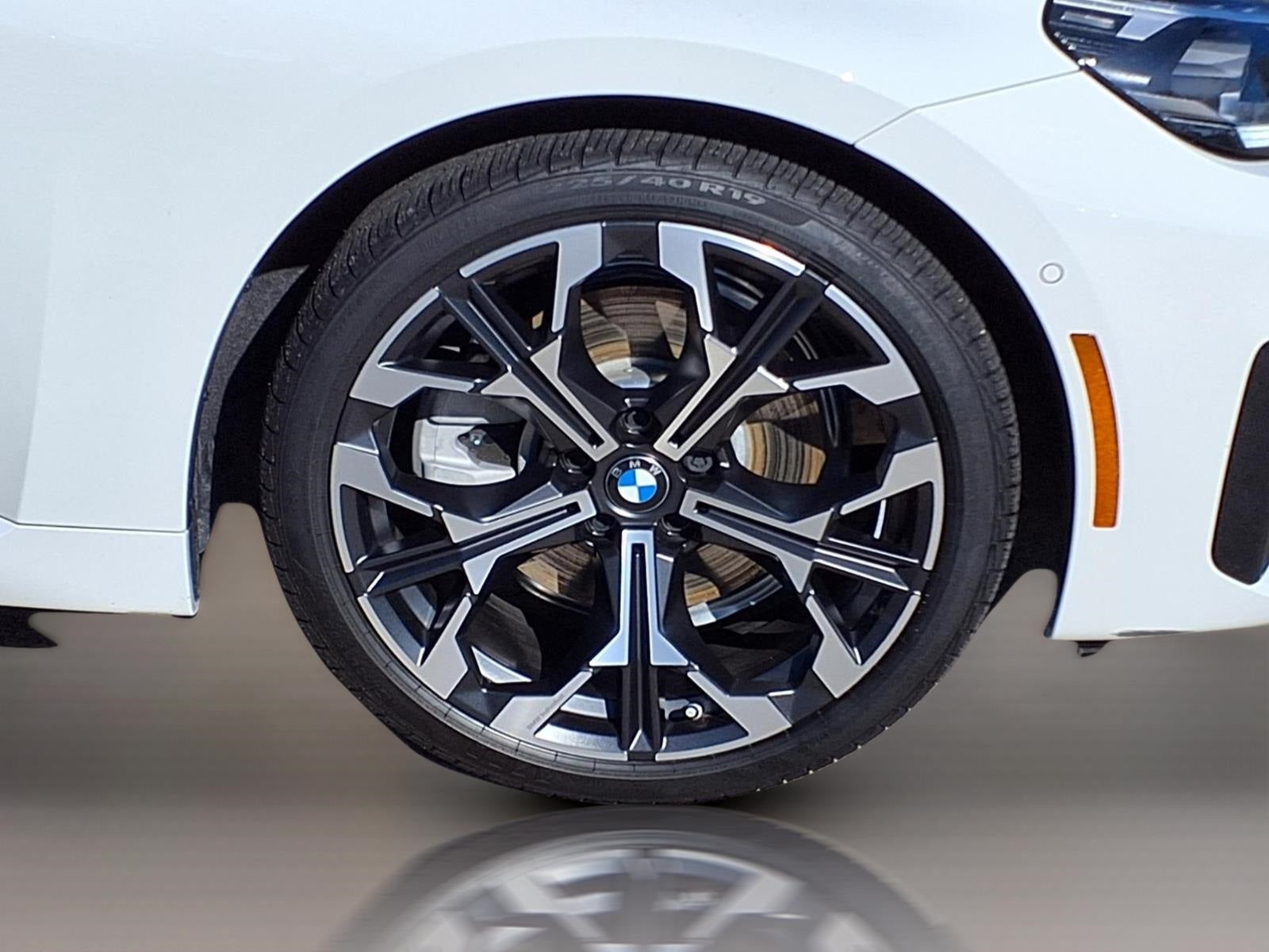 2025 BMW 2 Series 230i