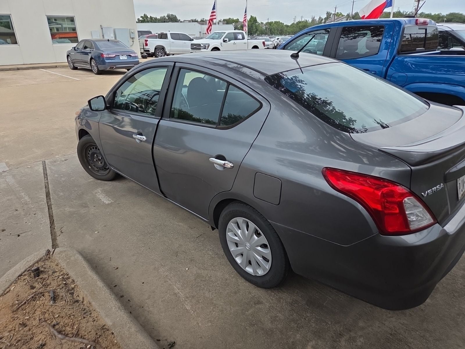2016 Nissan Versa 1.6 SV