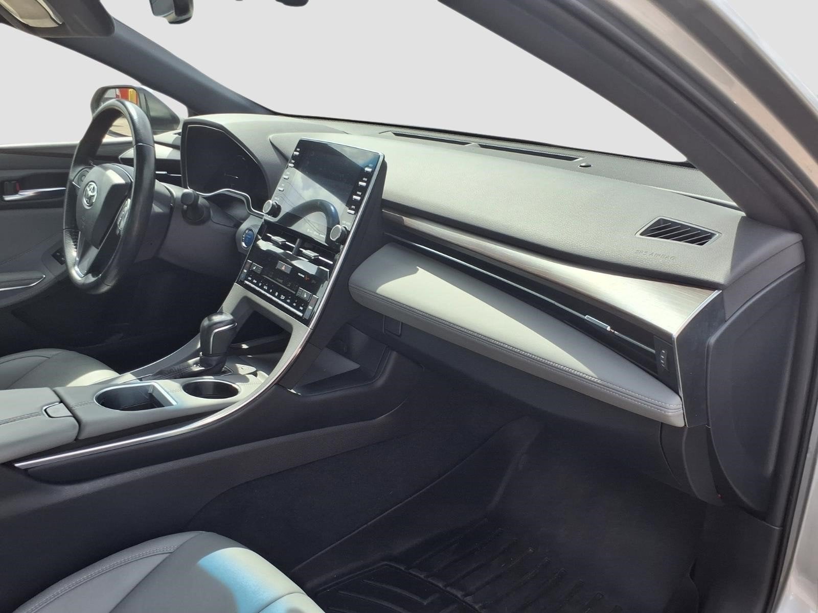 2020 Toyota Avalon Hybrid XLE Plus