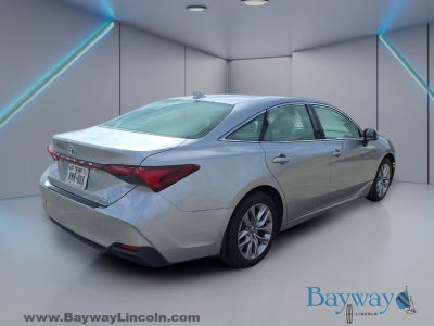 2020 Toyota Avalon Hybrid XLE Plus