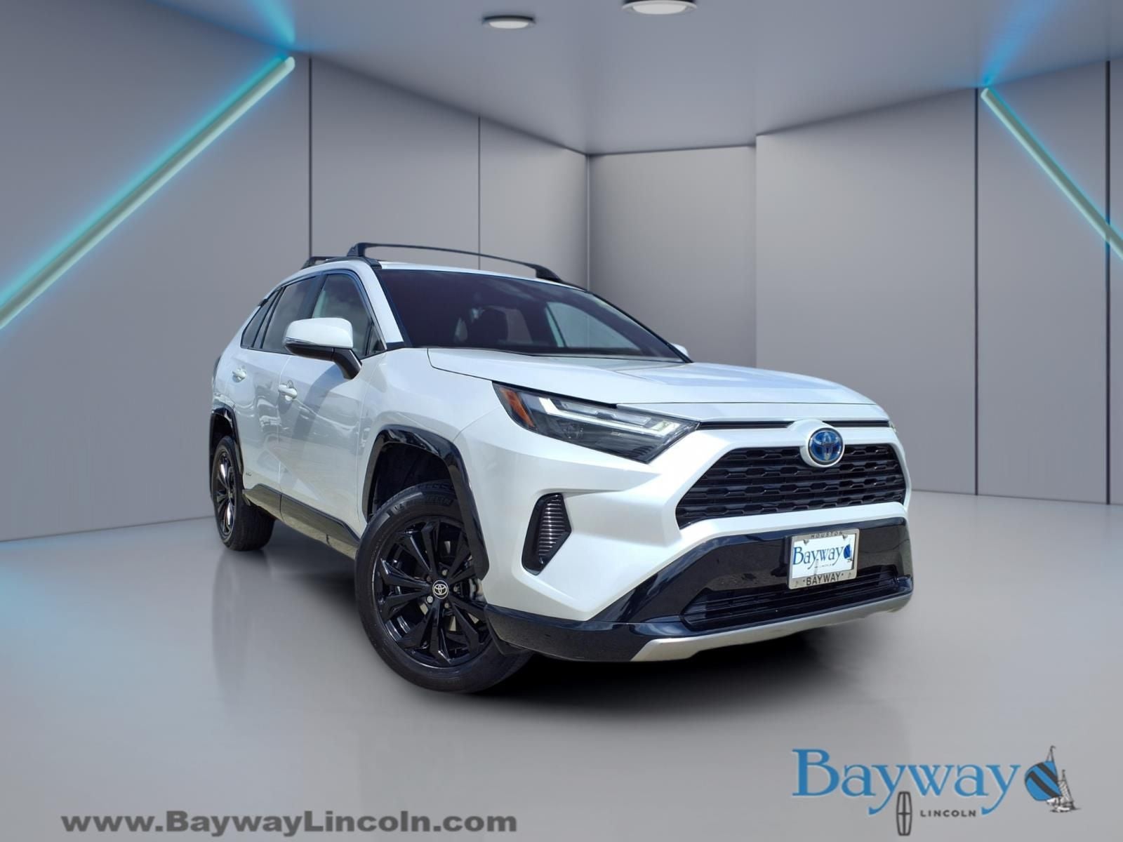 2023 Toyota RAV4 Hybrid SE