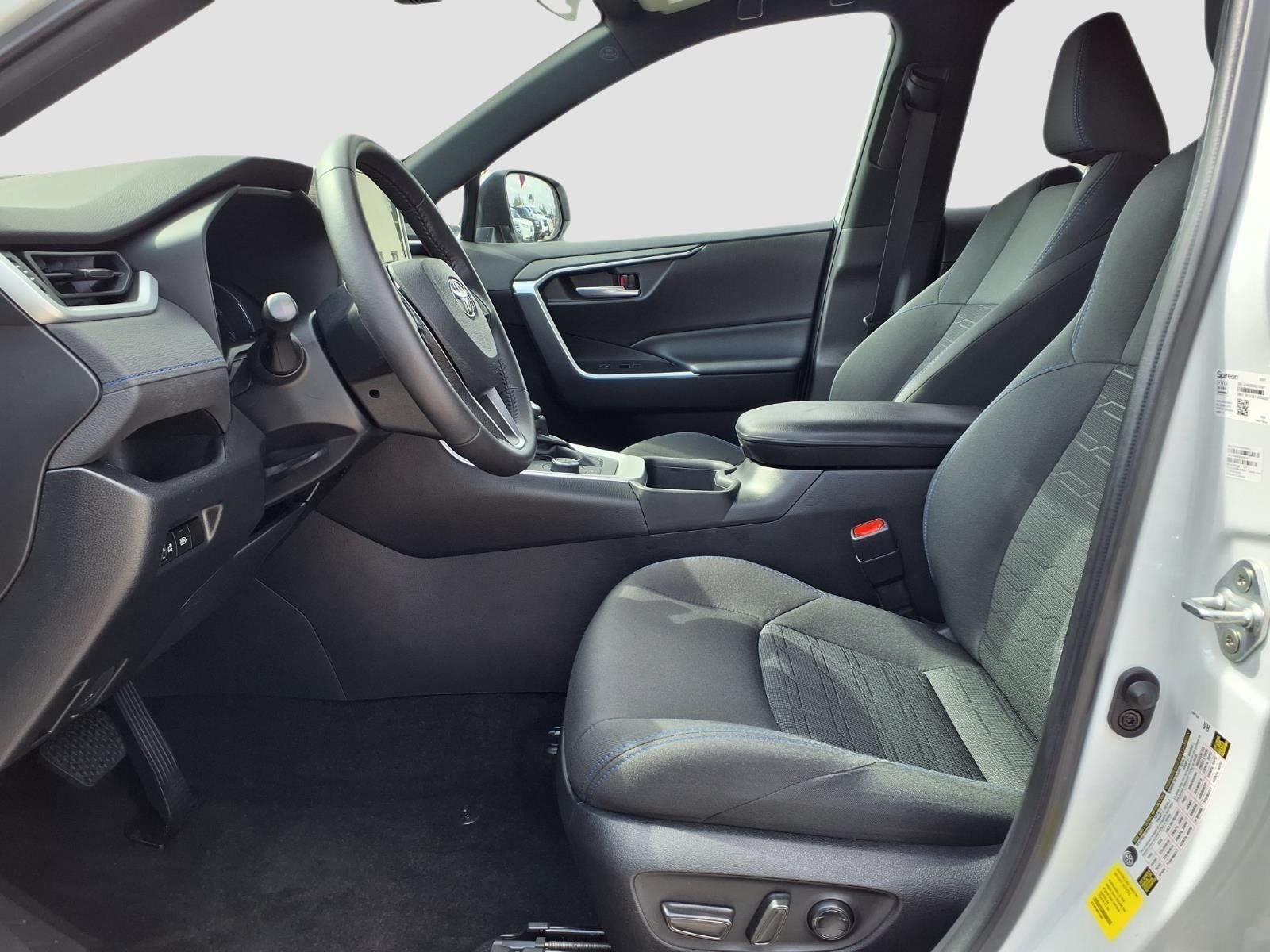 2023 Toyota RAV4 Hybrid SE