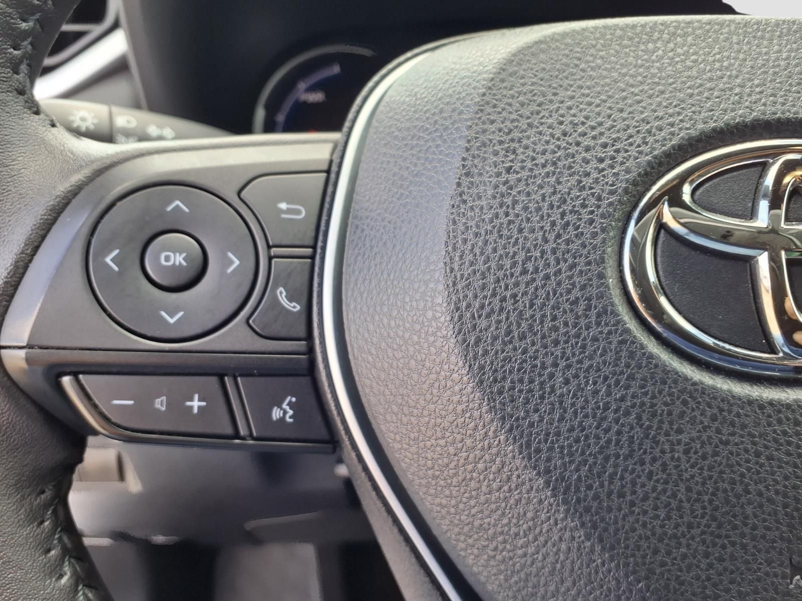 2023 Toyota RAV4 Hybrid SE