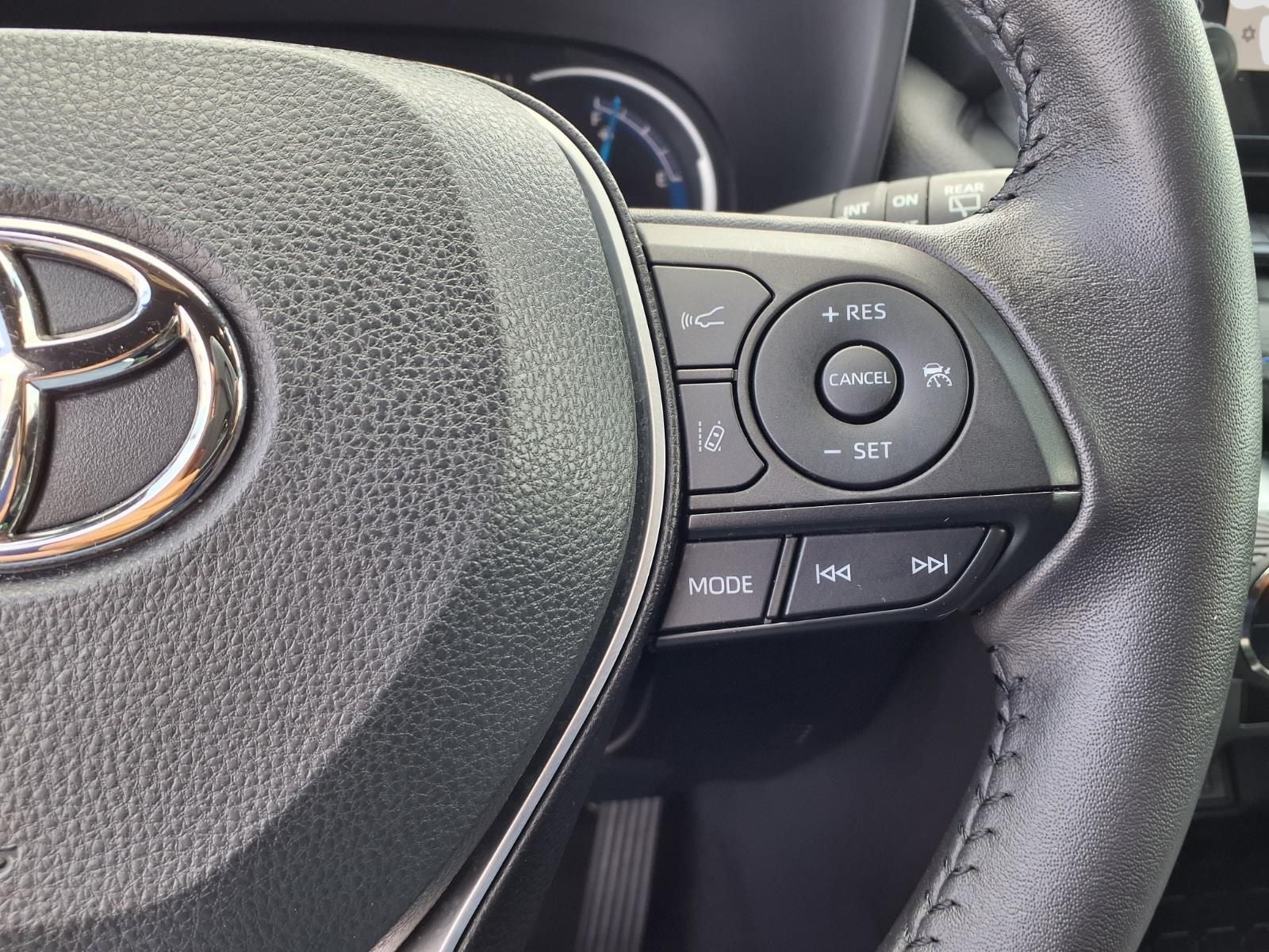 2023 Toyota RAV4 Hybrid SE