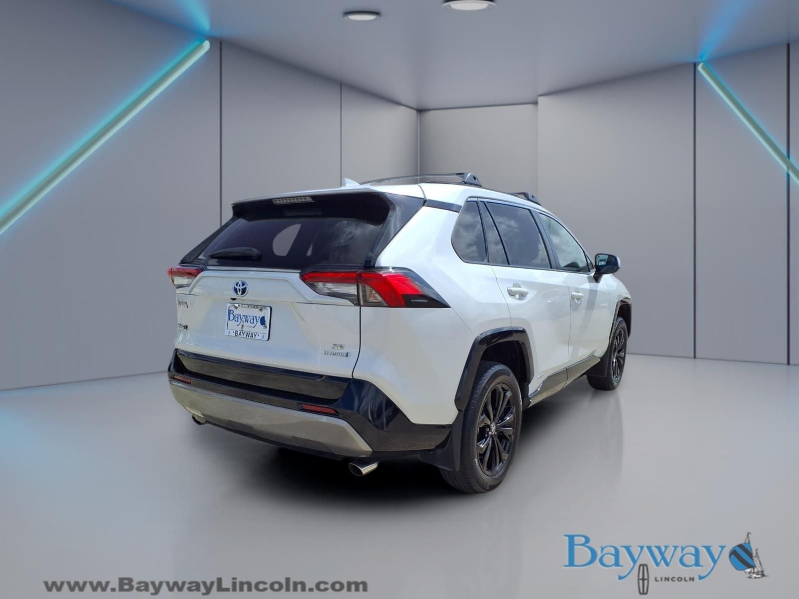 2023 Toyota RAV4 Hybrid SE