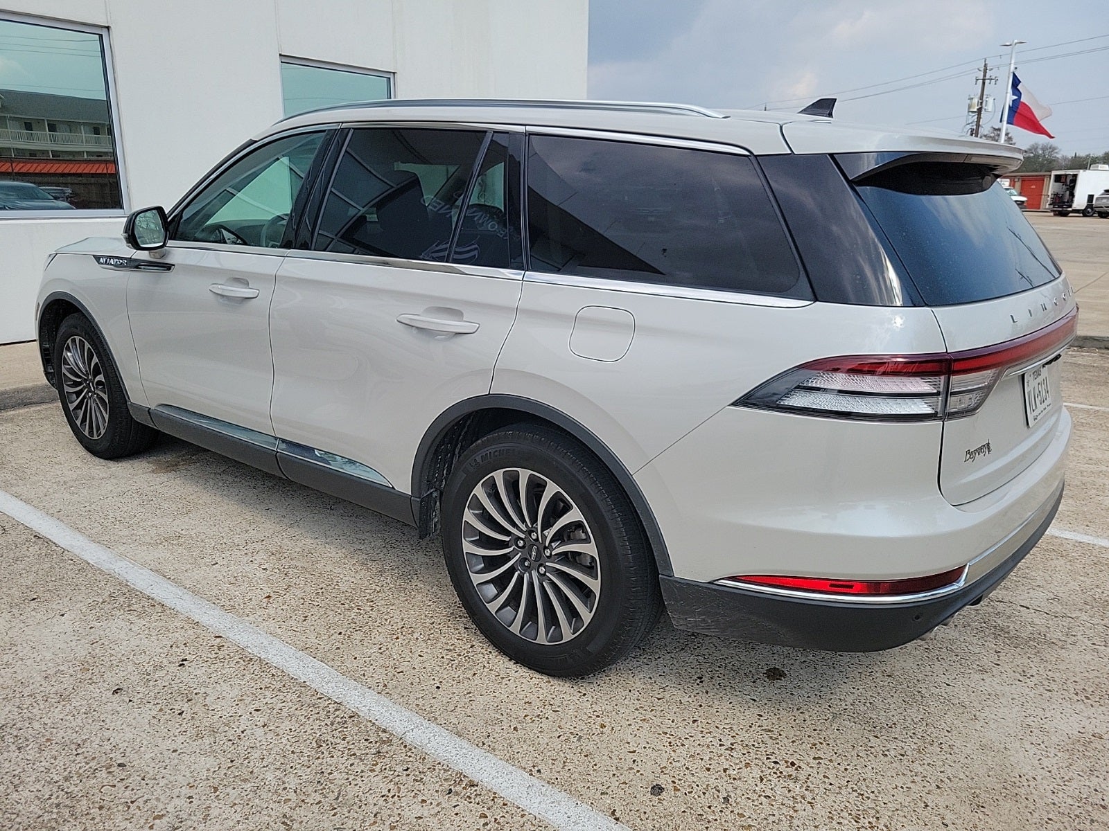 2024 Lincoln Aviator Premiere
