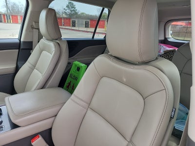 2024 Lincoln Aviator Premiere