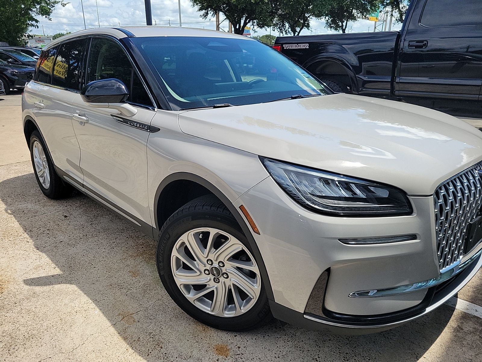 2024 Lincoln Corsair Premiere FWD's photo