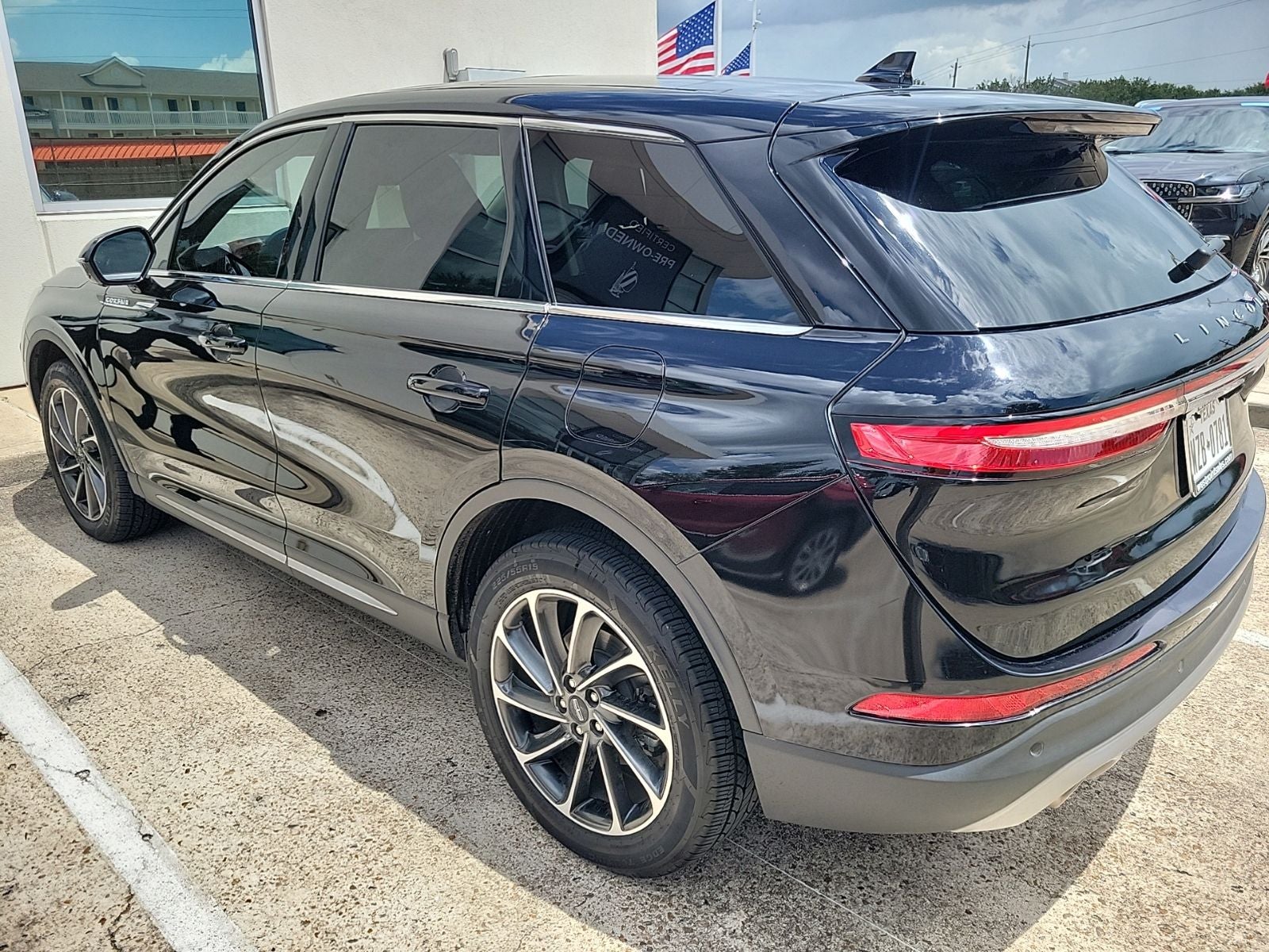 2023 Lincoln Corsair Standard