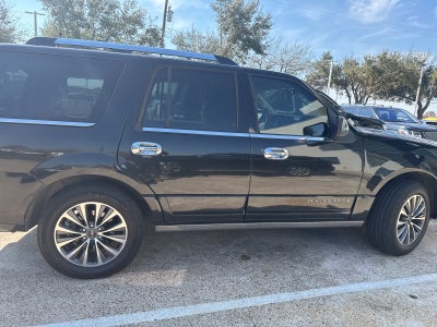 2015 Lincoln Navigator Base
