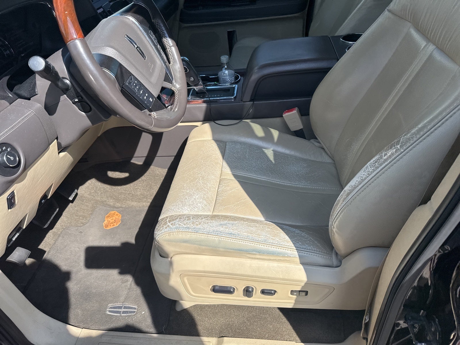 2015 Lincoln Navigator Base