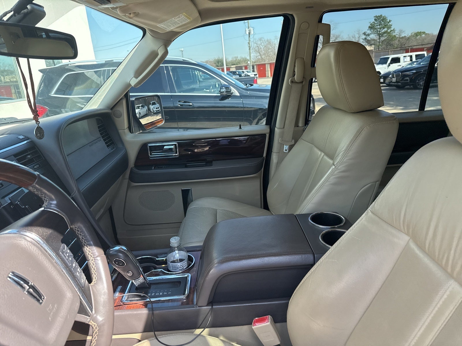 2015 Lincoln Navigator Base
