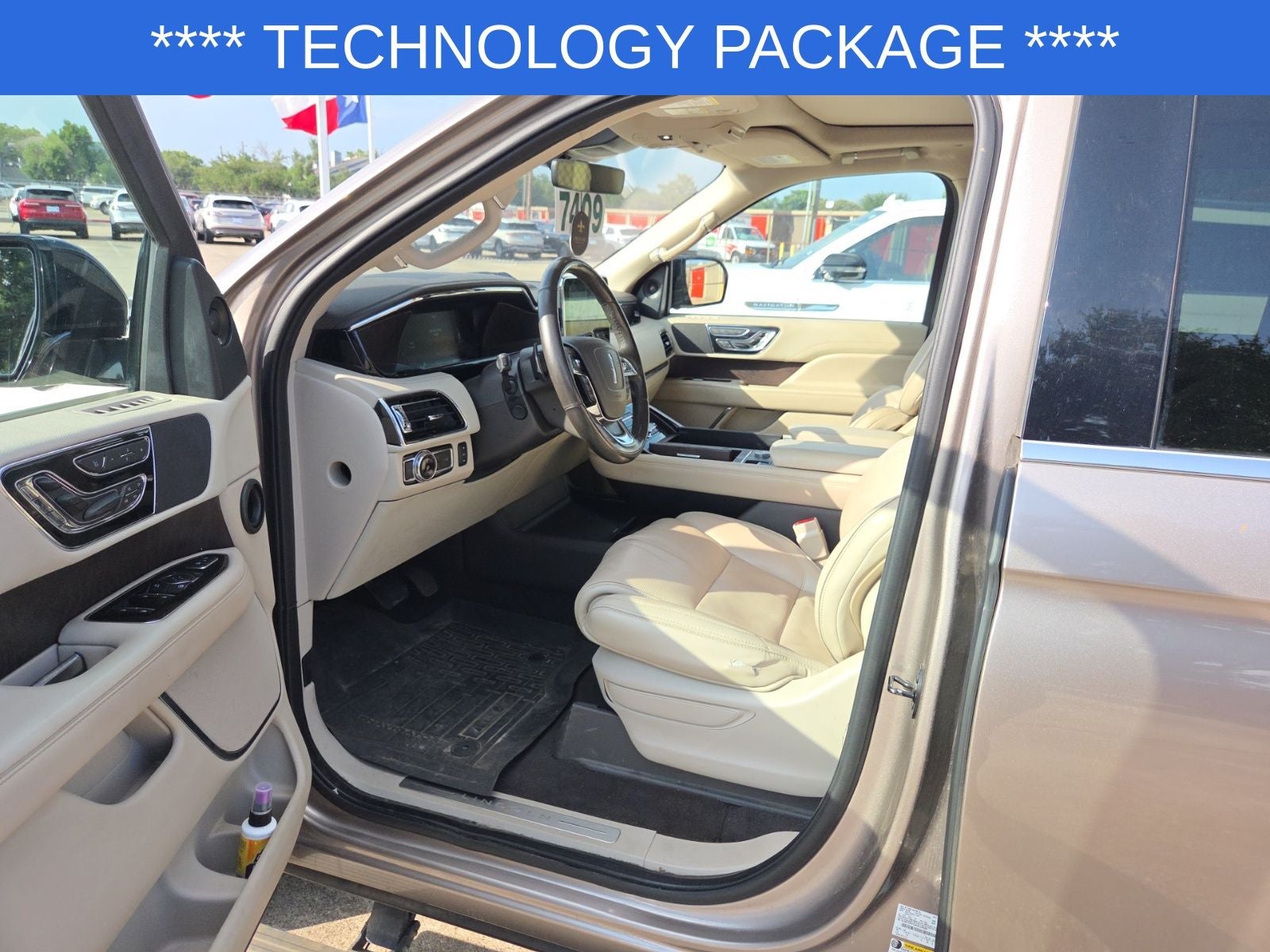 2019 Lincoln Navigator Select
