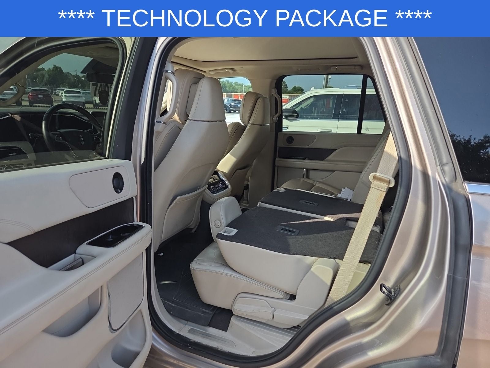 2019 Lincoln Navigator Select