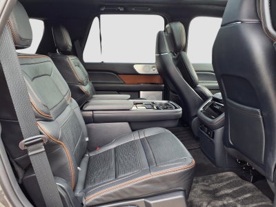 2024 Lincoln Navigator Black Label