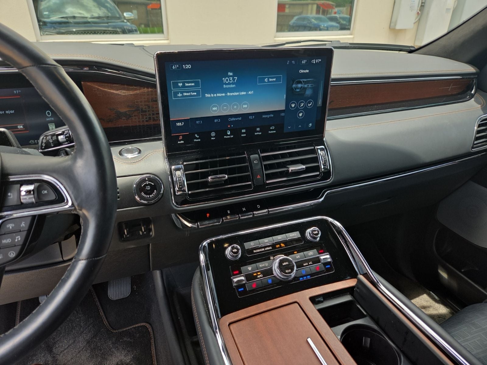 2024 Lincoln Navigator Black Label