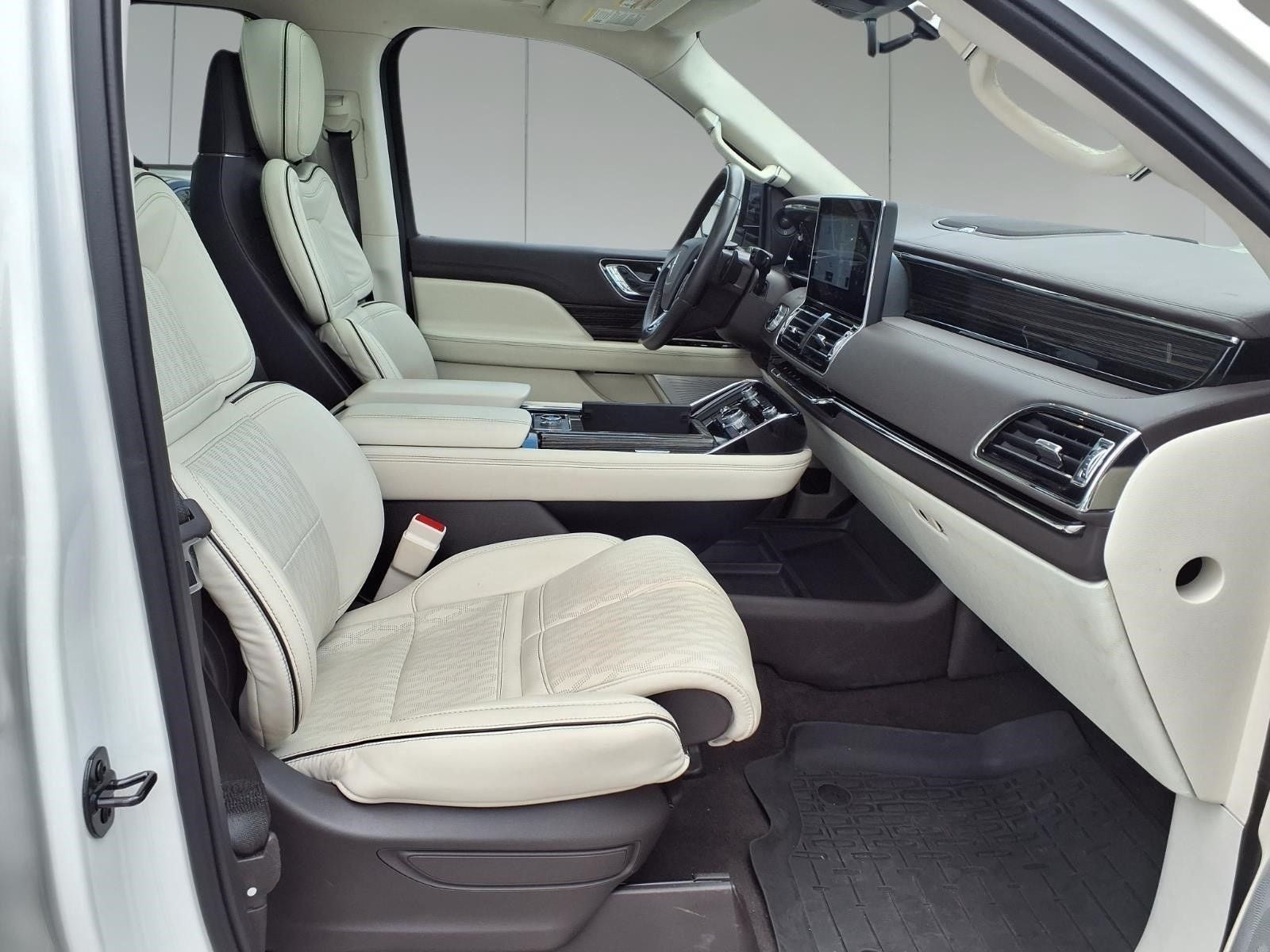 2023 Lincoln Navigator Black Label