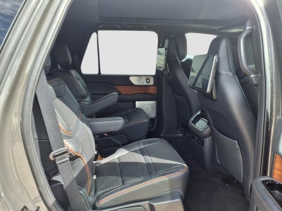 2023 Lincoln Navigator Black Label