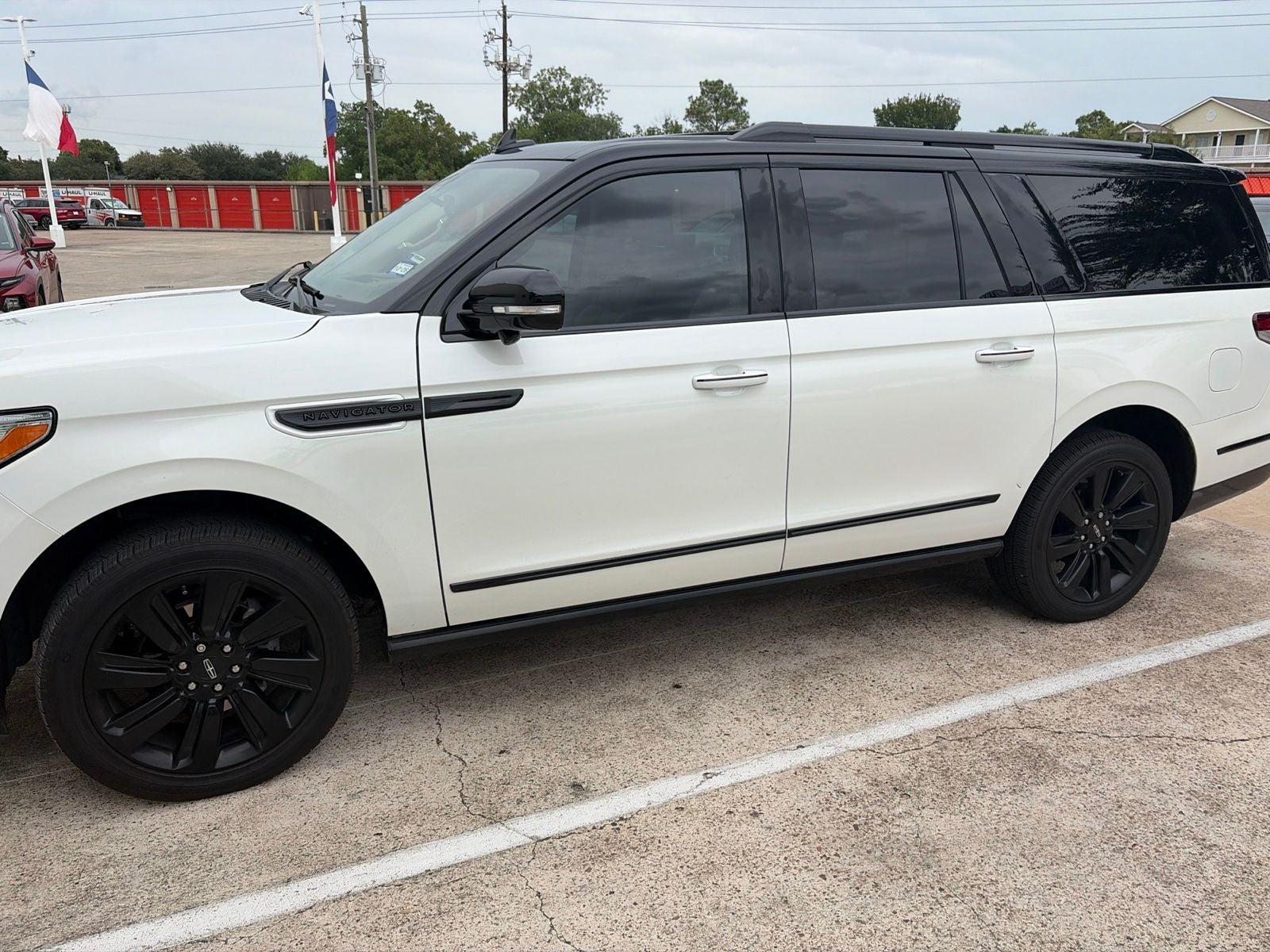 2023 Lincoln Navigator L Reserve