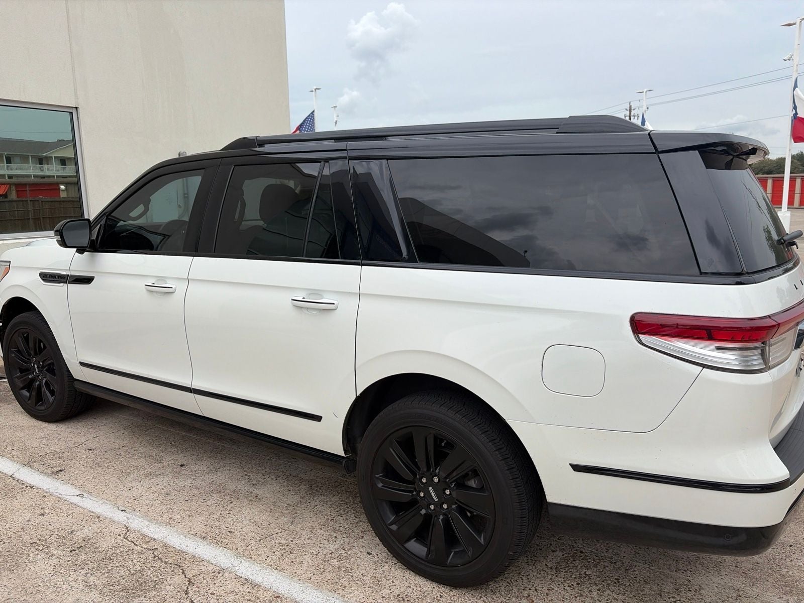 2023 Lincoln Navigator L Reserve