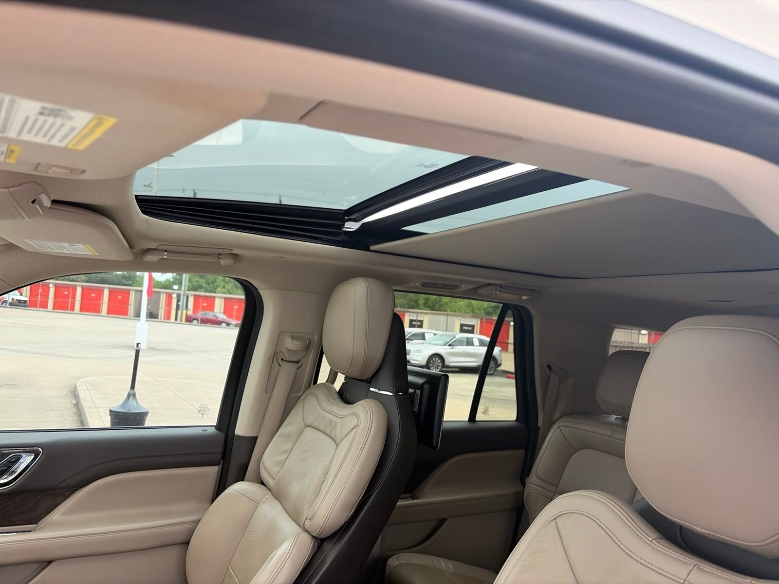 2023 Lincoln Navigator L Reserve