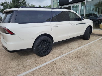 2025 Lincoln Navigator L Reserve