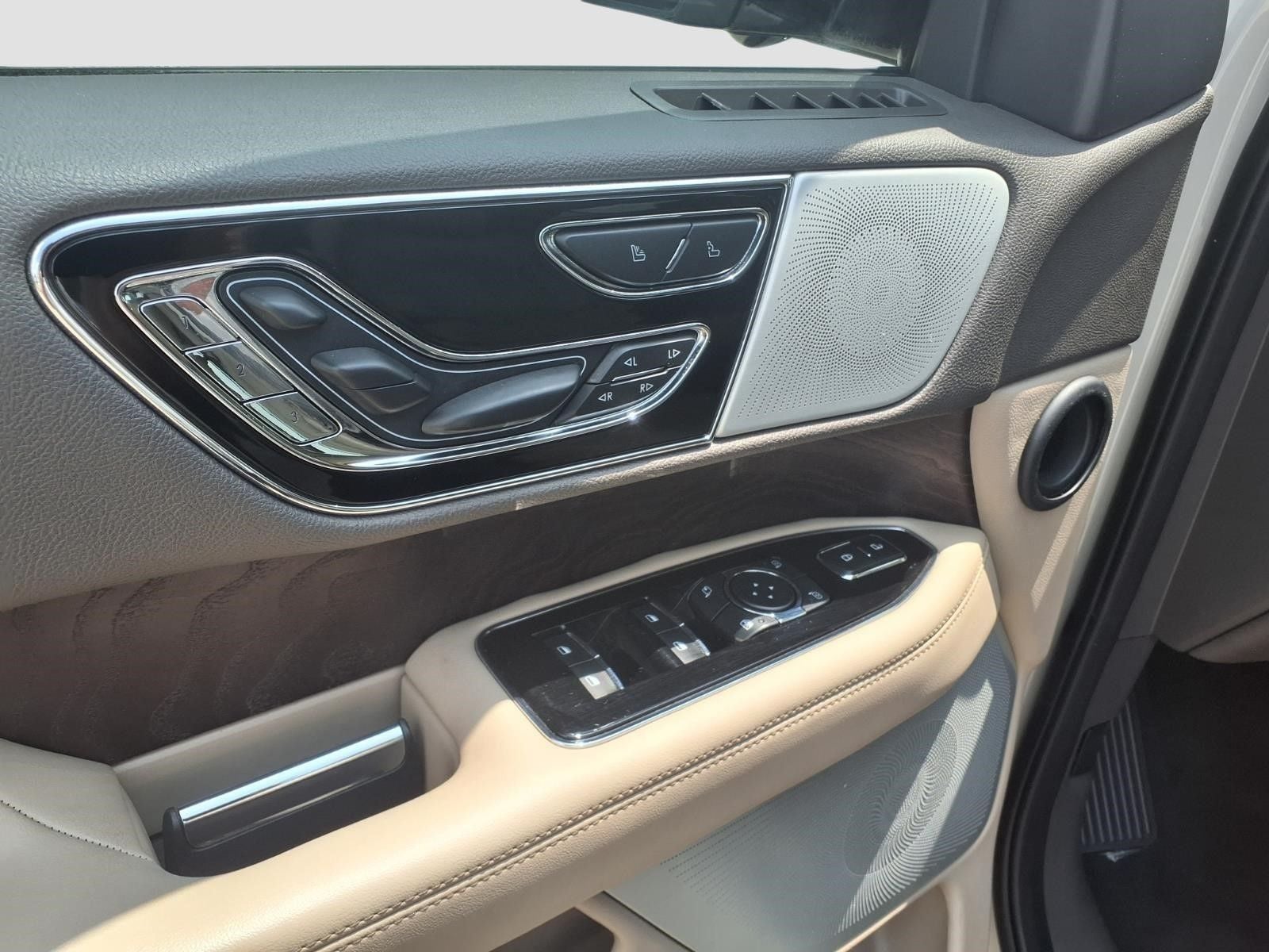 2023 Lincoln Navigator L Reserve