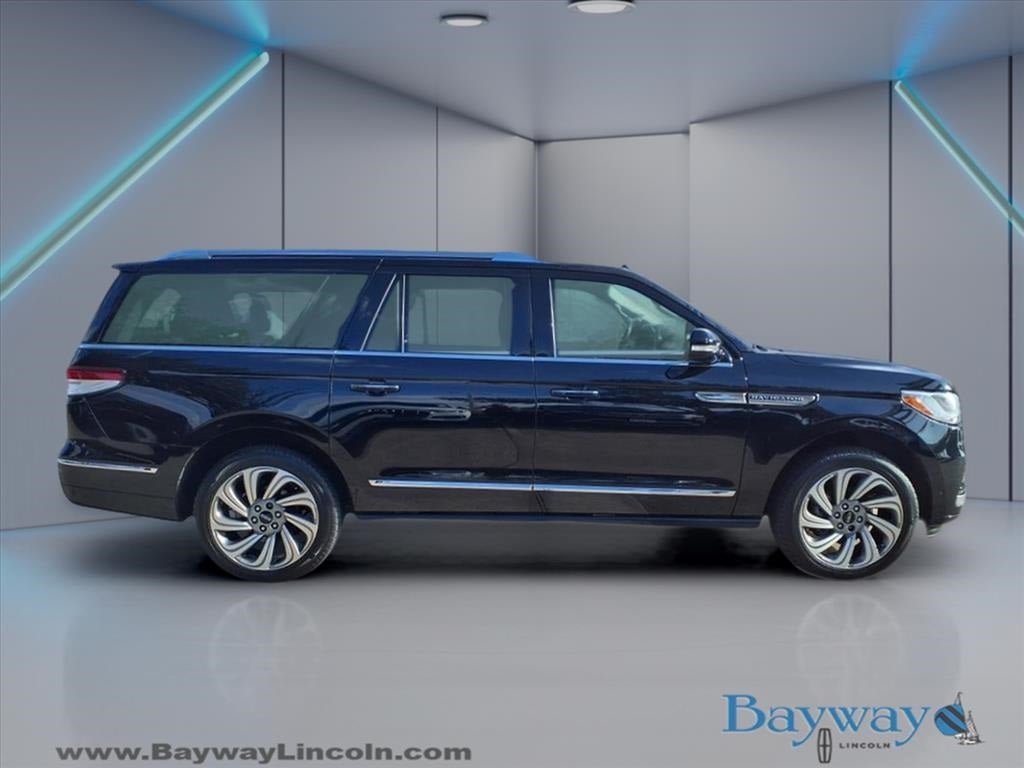 2023 Lincoln Navigator L L Reserve