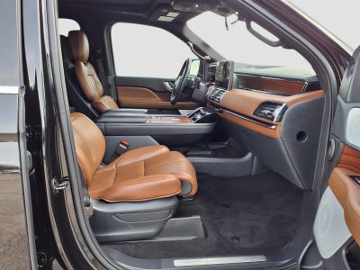 2023 Lincoln Navigator L Reserve